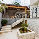 Apartment Rogulj *