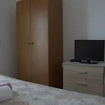 Rogulj شقة *