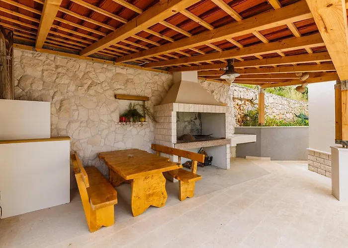 Rogulj רוגוזניצה